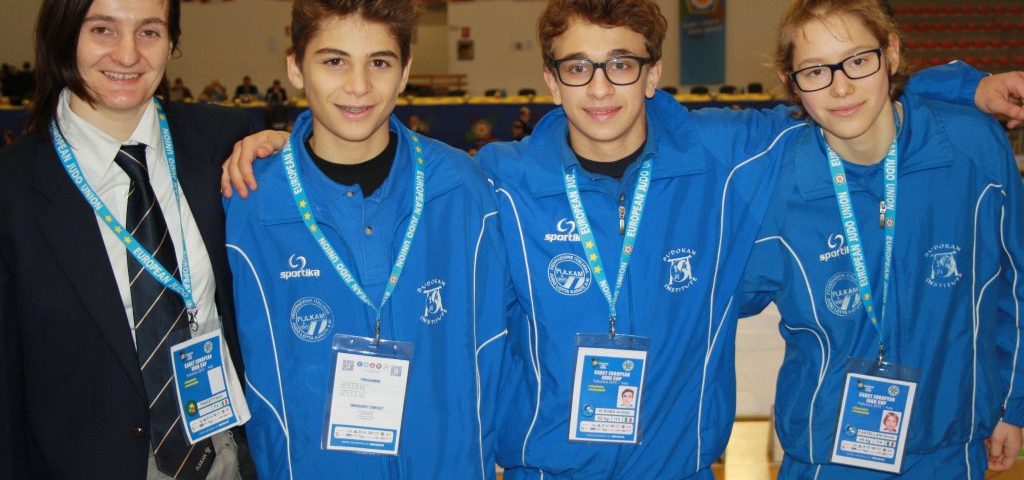 Ilenia Paoletti con Andrea Bertuzzi, Andrea Di Roma e Emma Castellani all'European Cup