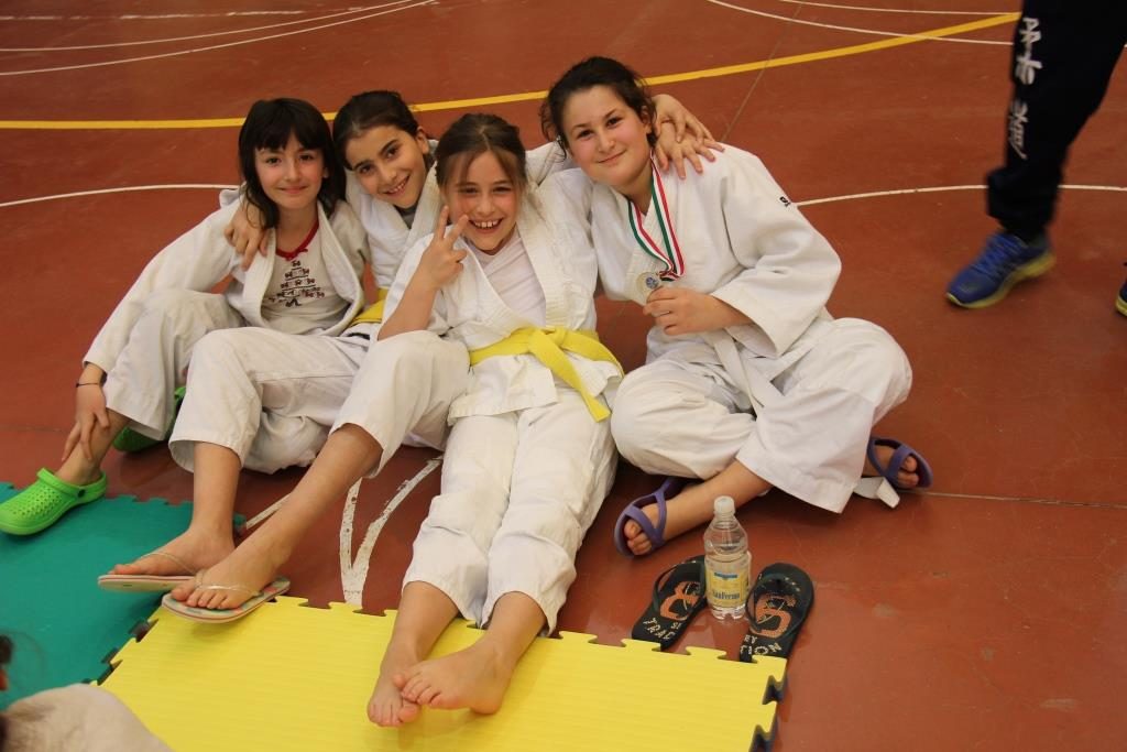 Ragazze del Budokan Institute a Caste Maggiore